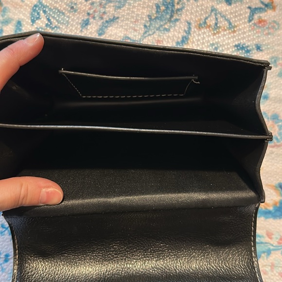 Black mini bag with monkey buckle. - Picture 6 of 7